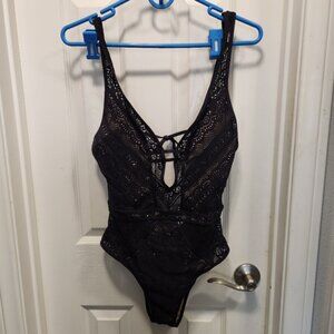 Becca swimsuit size L